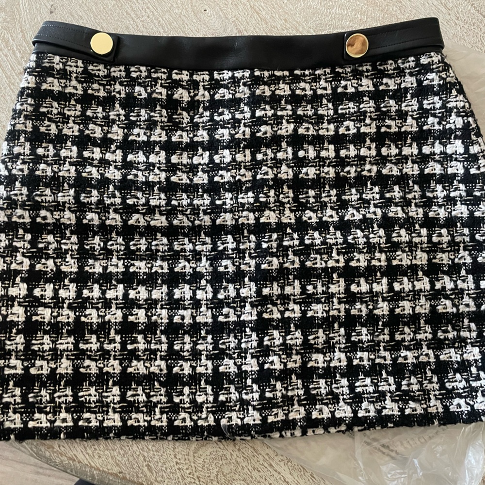 Alice & Olivia  Mini skirt. Brand new with tags.